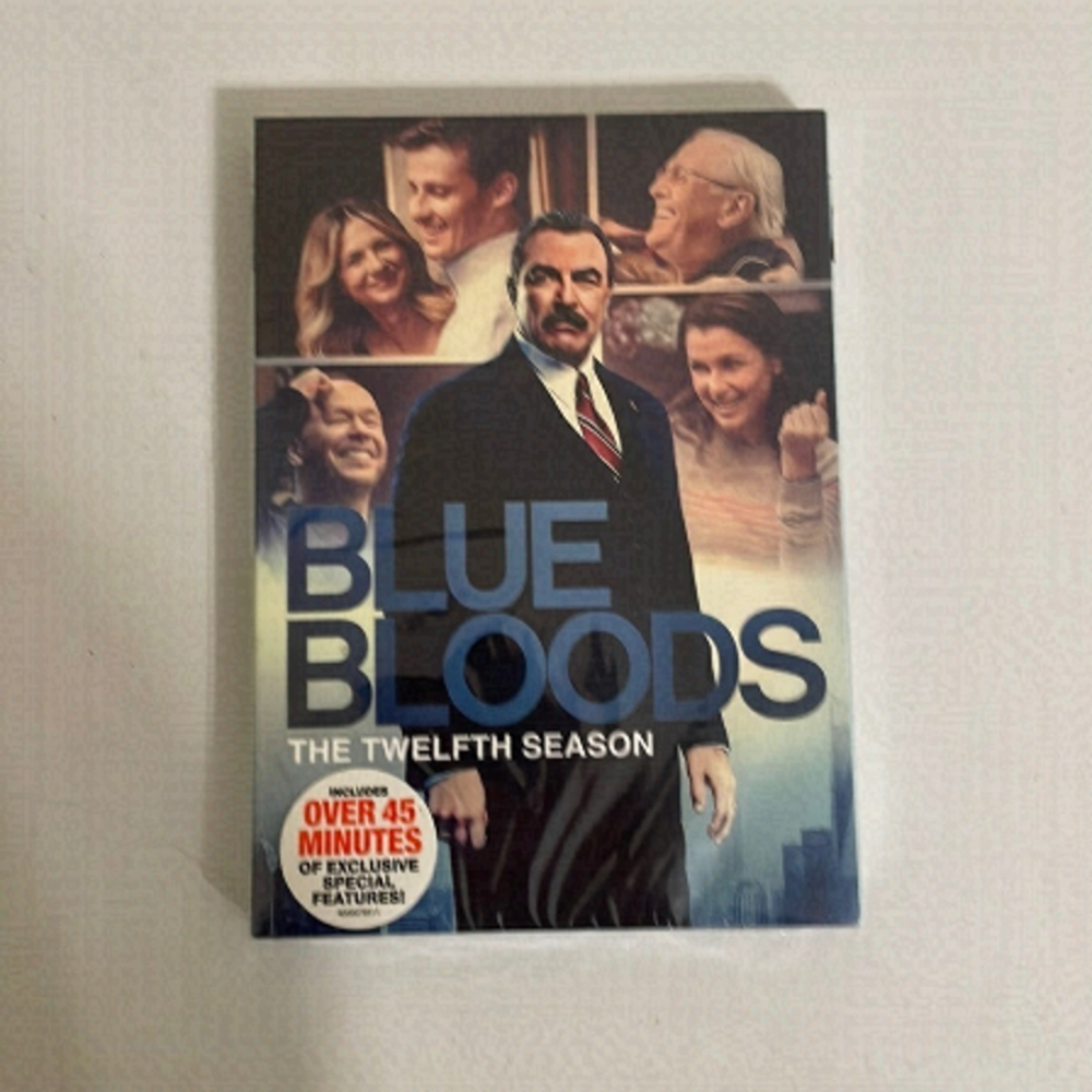 Blue Bloods The Twelfth Season NWT
